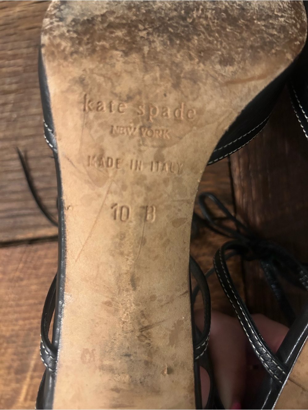 Kate Spade Vintage-Style New York heels -classic black leather pump - Picture 11 of 13